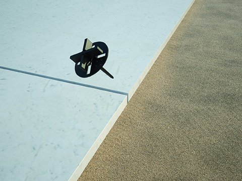 Stelzlager Fugenkreuz mit Spitze für Terrassenplatten | zur Verlegung auf Kies, Splitt, Sand & Gras