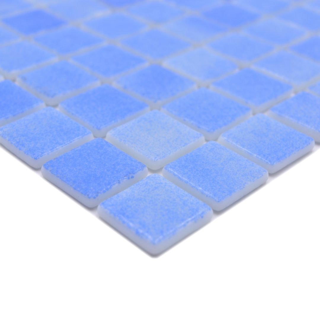 Mosaikfliesen Glas Eco Niebla AZUL CELESTE hellblau glänzend 31,6x31,6 cm Dusche Pool Küche Theken