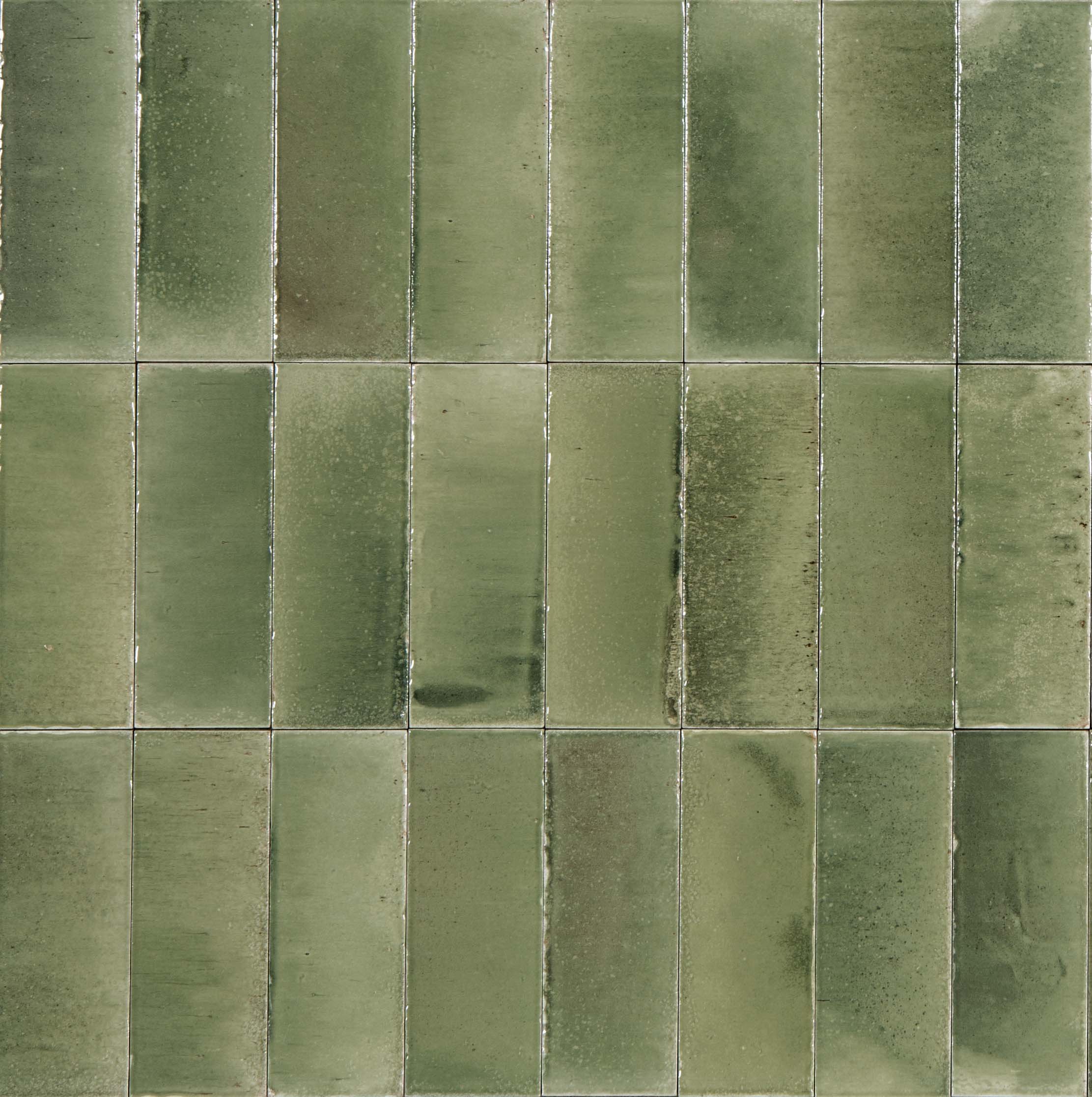 Fliese glasiert unregelmäßige Oberfläche "Gleeze" grün glänzend 7,5x20 cm Ragno by Marazzi